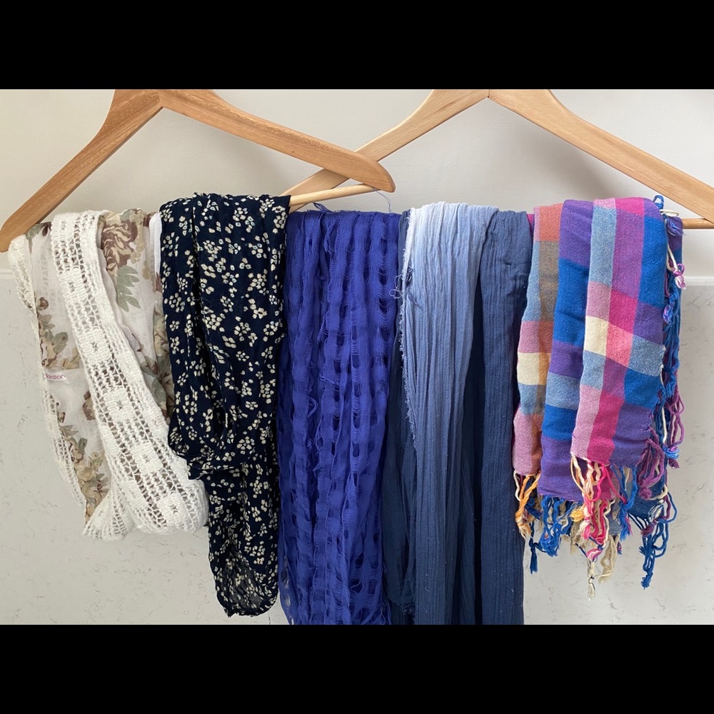 Various scarfs
